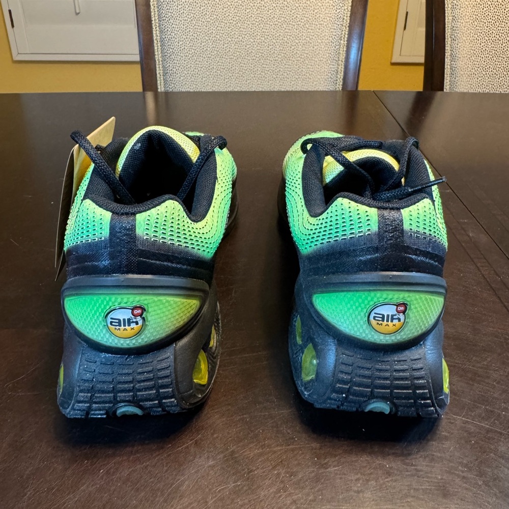 New Nike Air Max DN Green Black Sneaker Shoes - Picture 10 of 15
